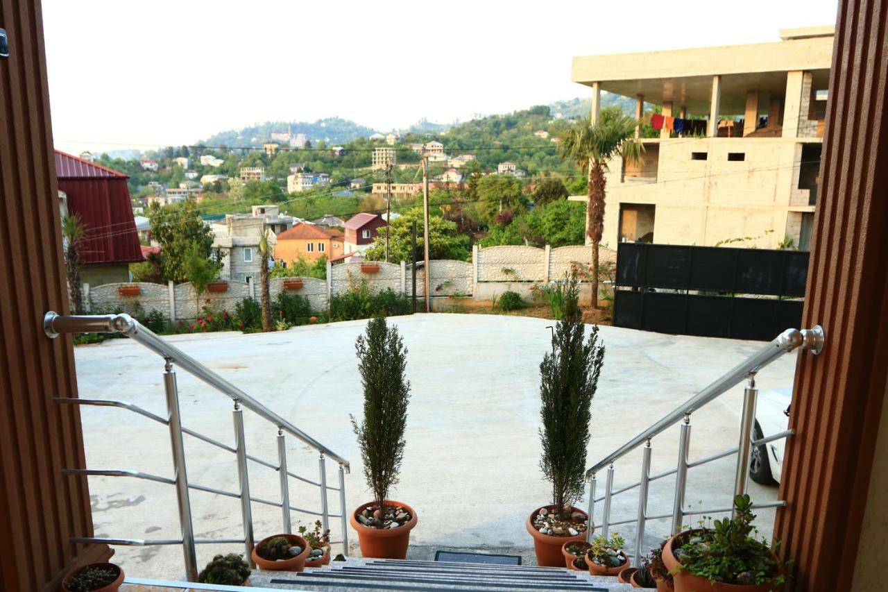 Rainbow Rooms Apart Hotel Makhinjauri Exterior photo