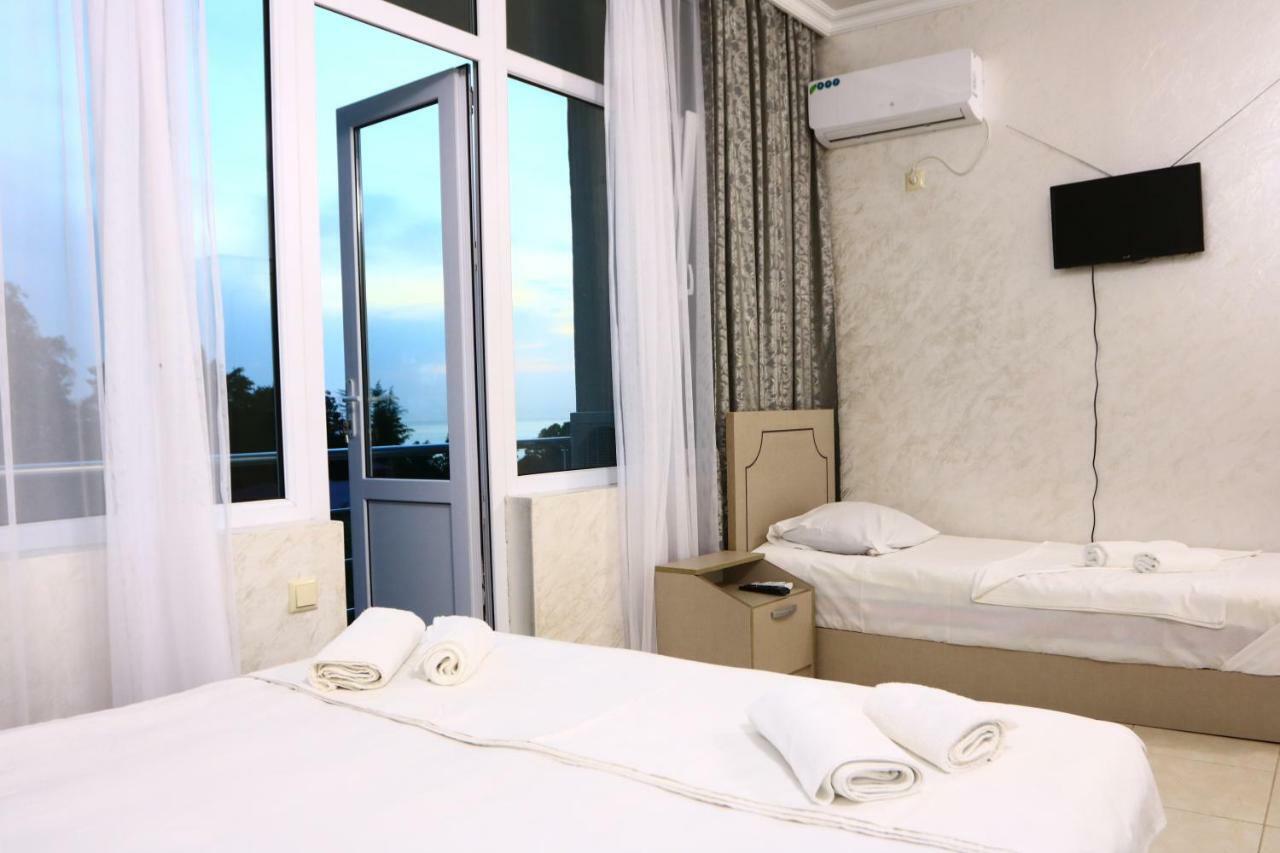 Rainbow Rooms Apart Hotel Makhinjauri Exterior photo